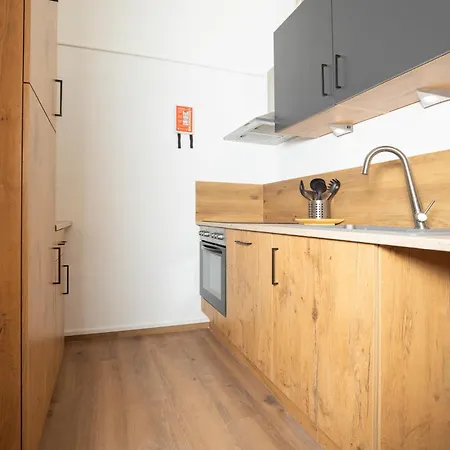 Alpengarten Apartamento *